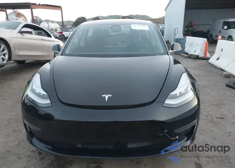 2020 Tesla Model 3 Standard Range Plus Rear-Wheel Drive/Standard Range Rear-Wheel Drive from USA, damaged, VIN 5YJ3E1EA8LF630022